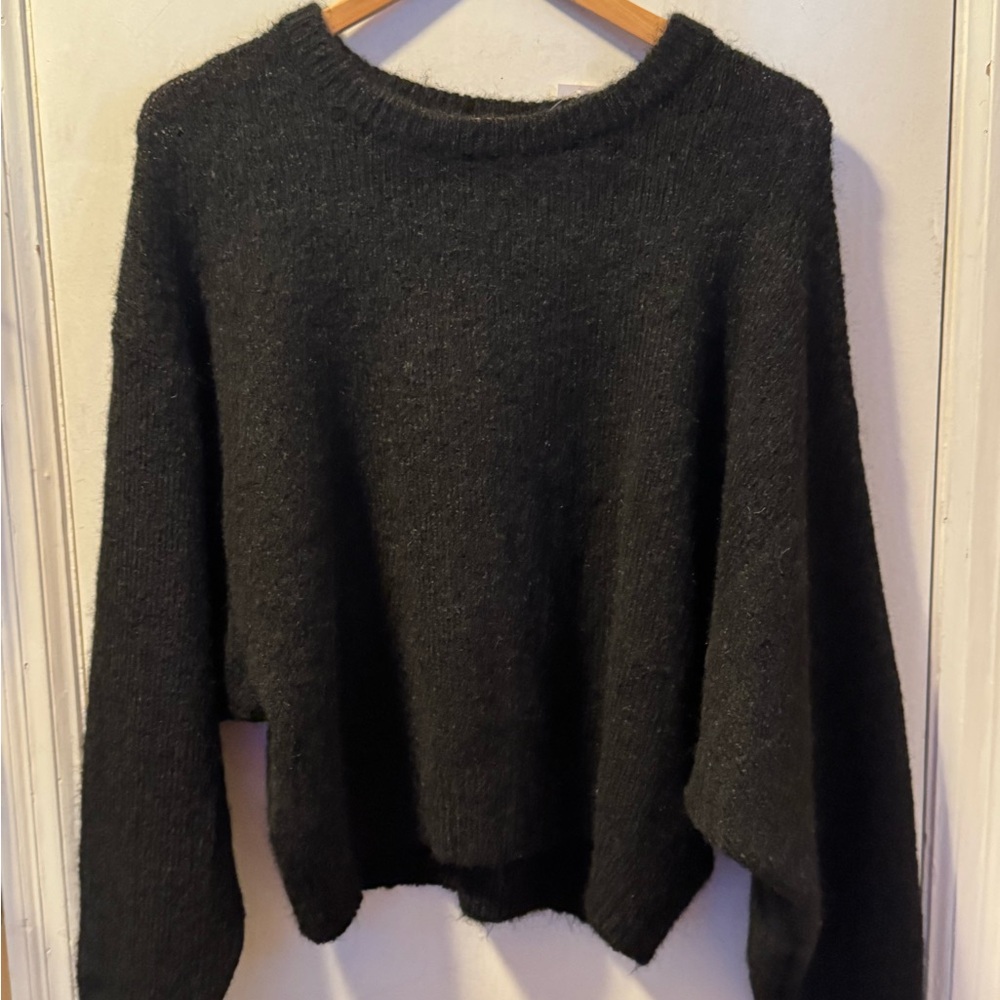 GAP Women's Charcoal Crew Neck Sweater